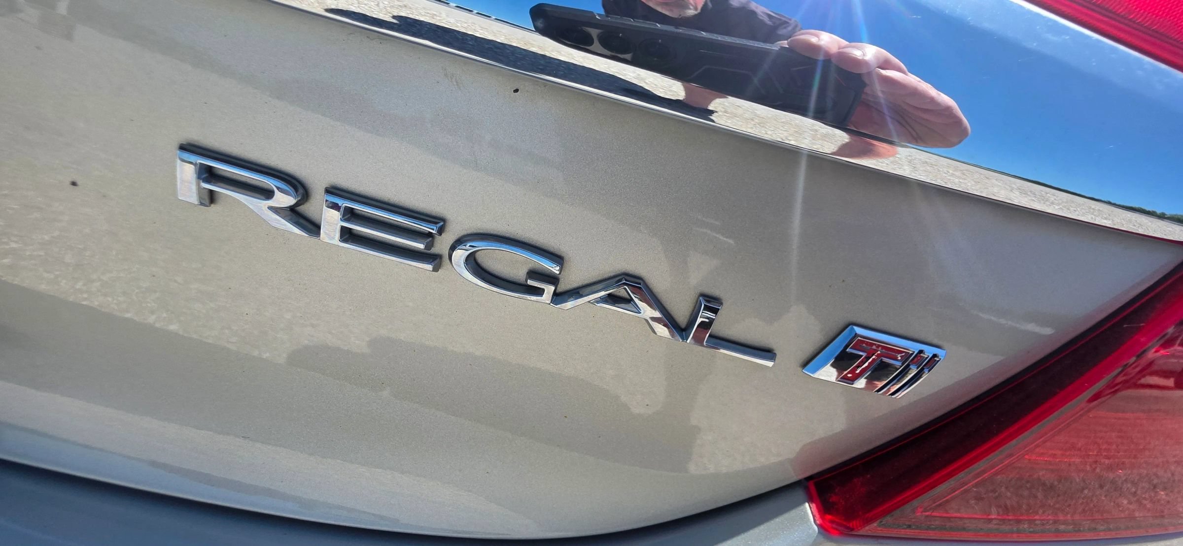 Used 2016 Buick Regal FWD image 24
