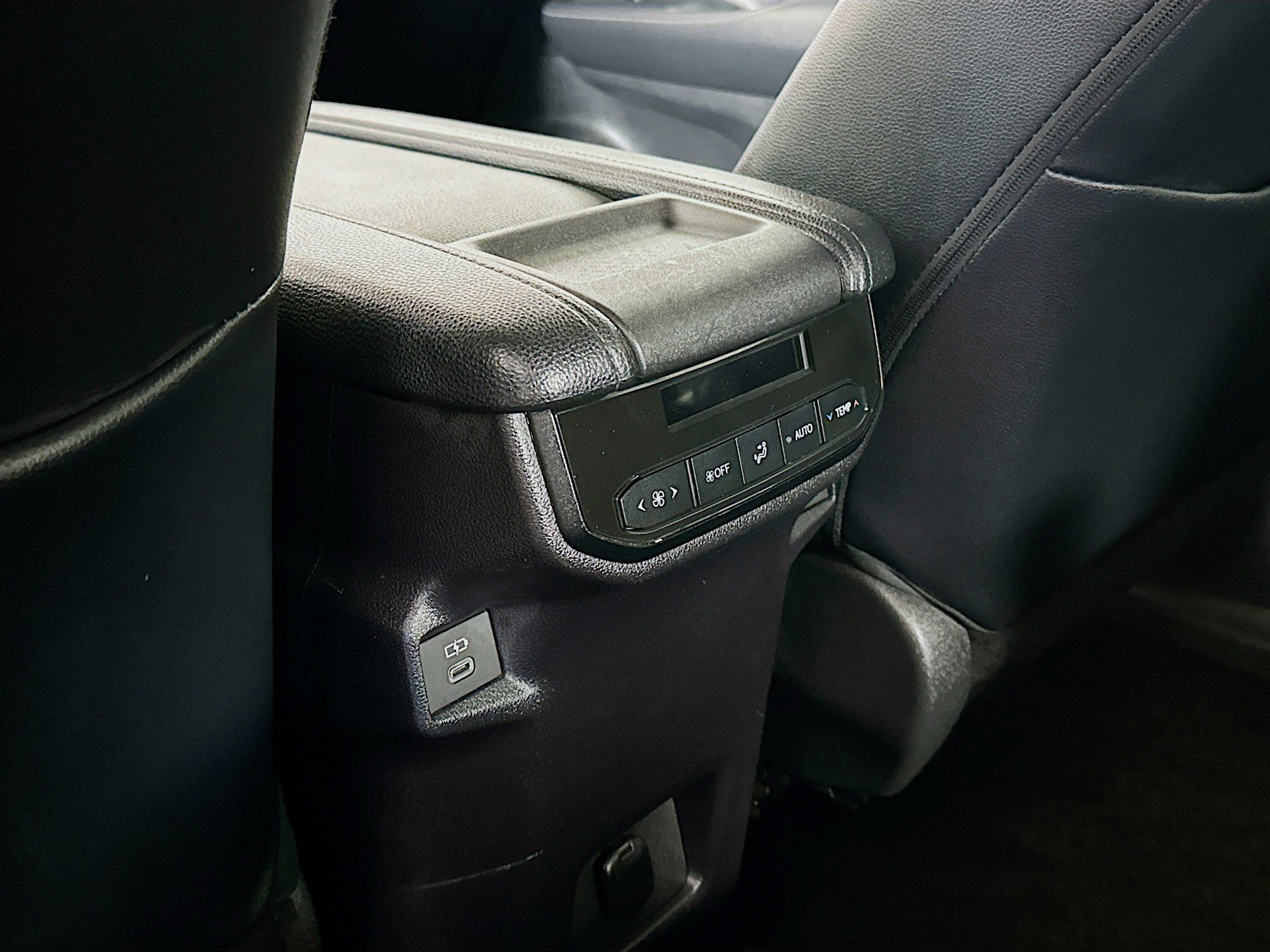 Used 2025 Toyota Grand Highlander AWD image 27