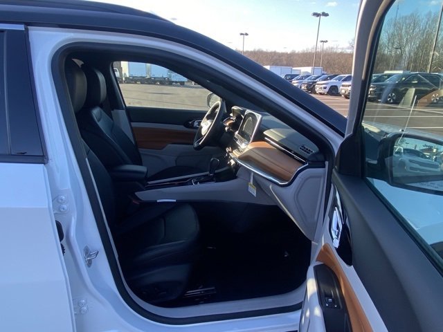 New 2024 Jeep Compass Limited w/ Elite Group image 31