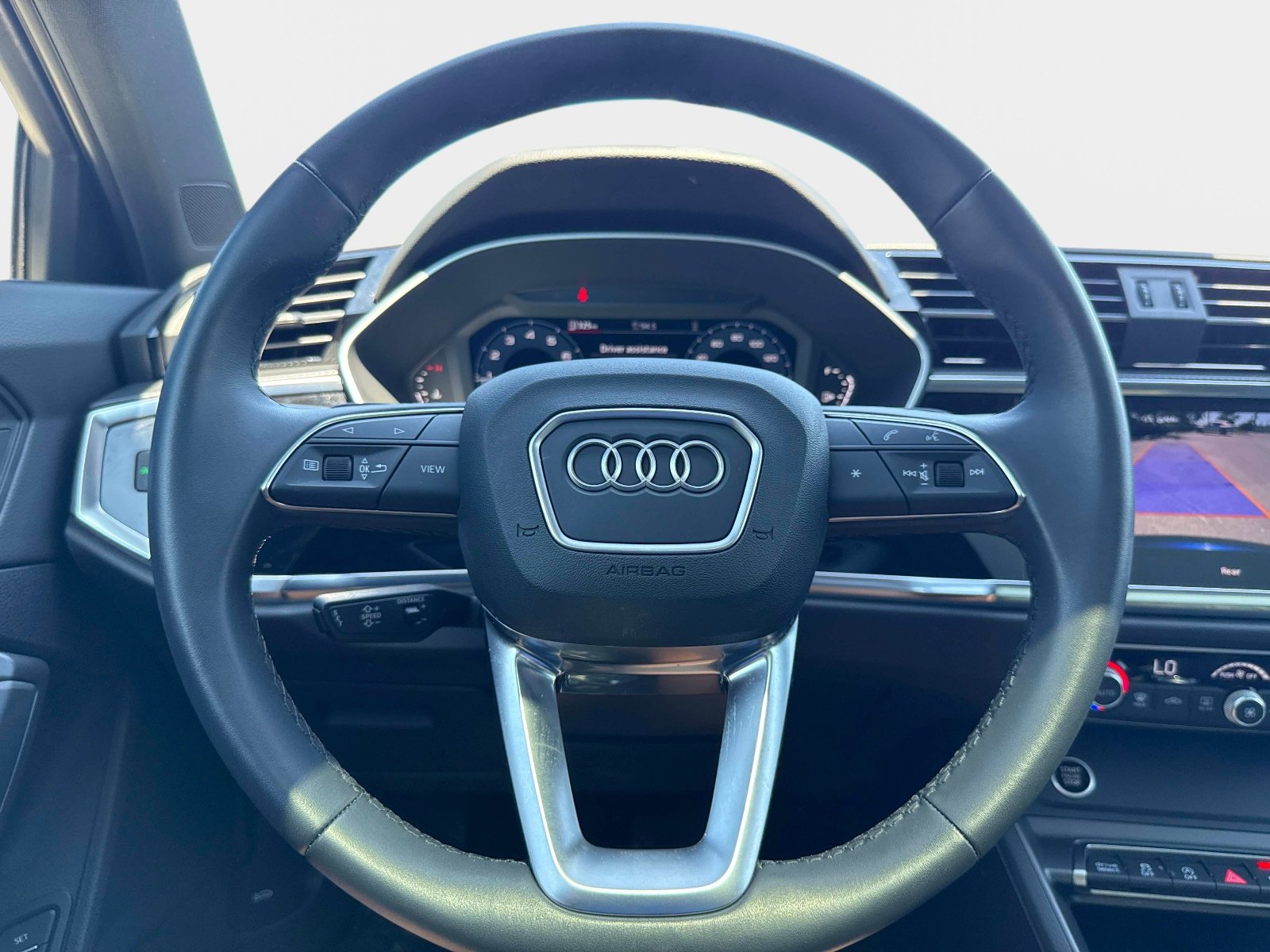 Used 2025 Audi Q3 2.0T Premium w/ Convenience Package AWD/4WD image 27
