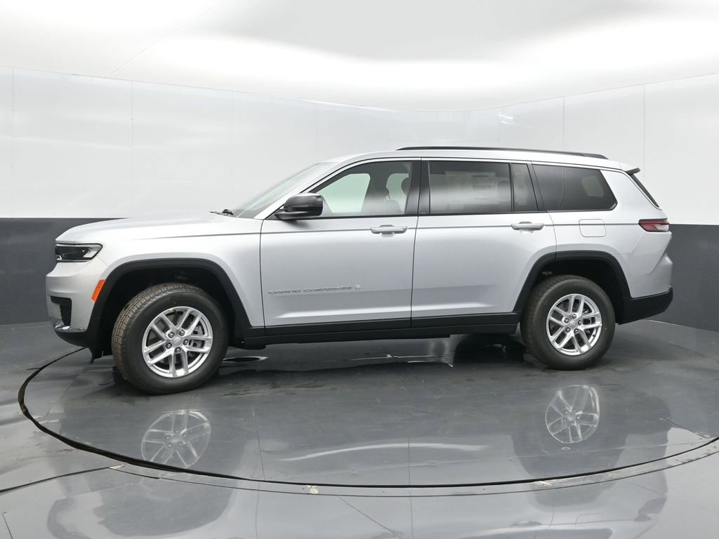 New 2026 Jeep Grand Cherokee L Laredo AWD/4WD image 4