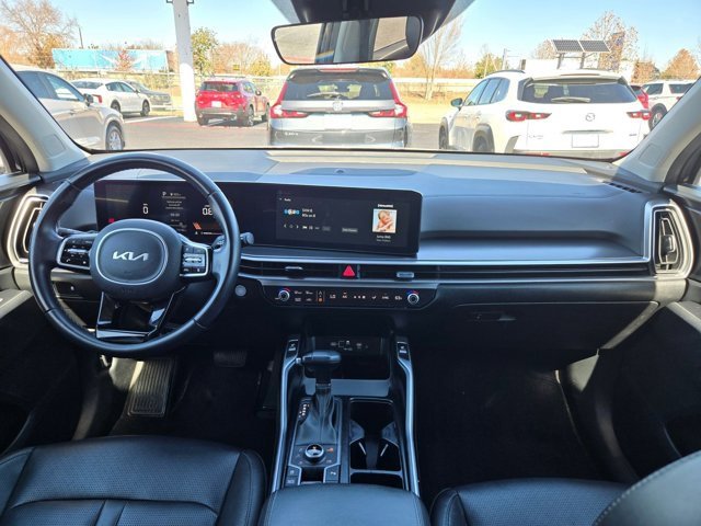 Used 2024 Kia Sorento S image 25
