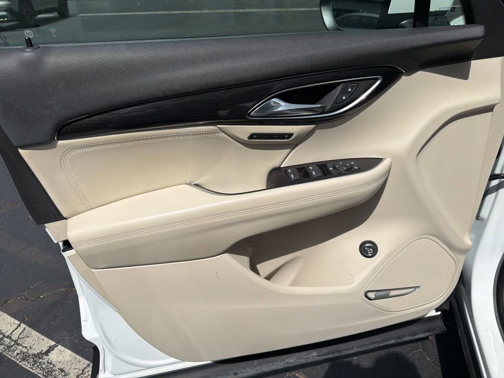 Certified 2021 Buick Envision Essence w/ Technology Package I FWD image 8