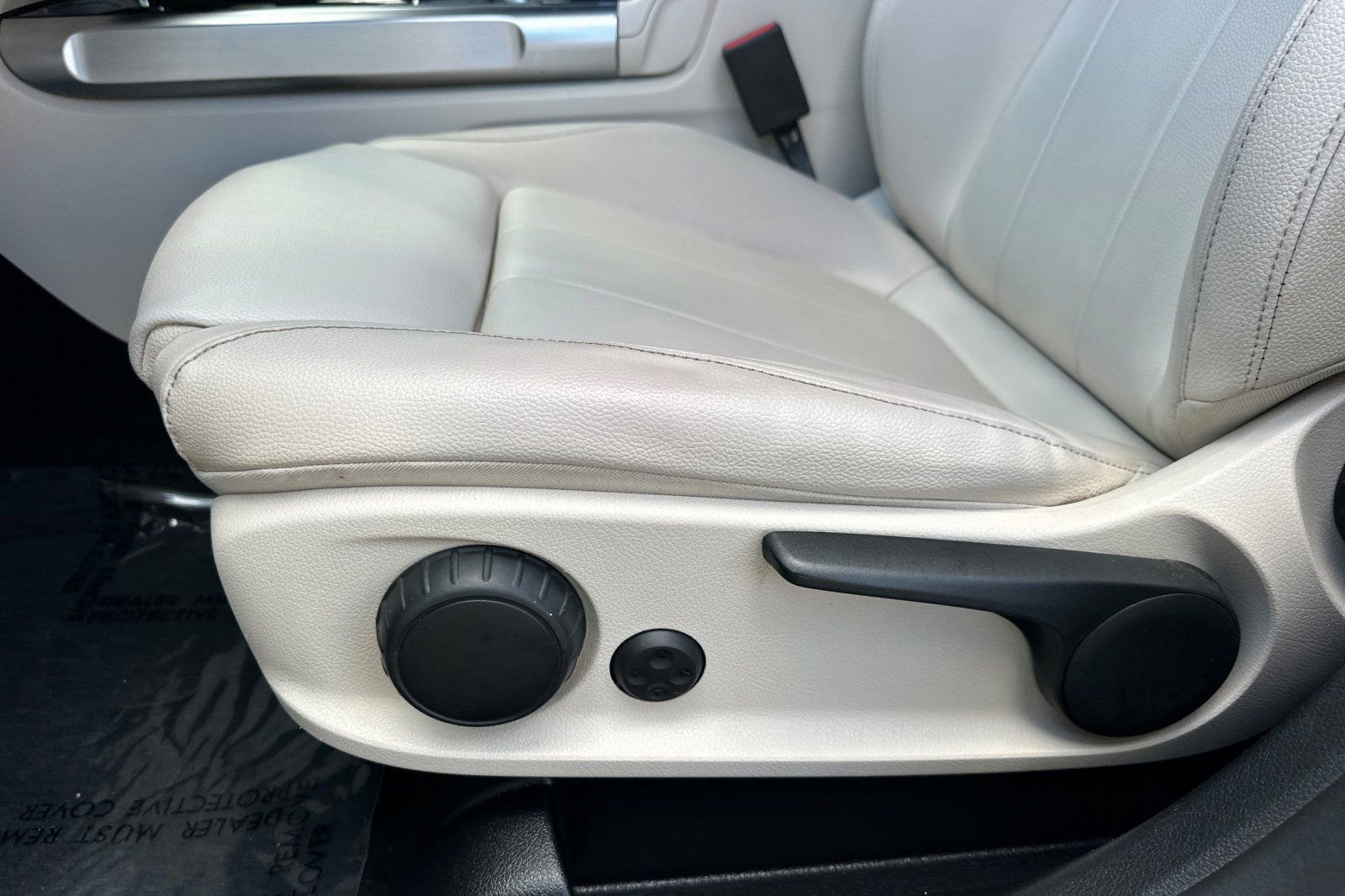 Used 2022 Mercedes-Benz GLB 250 image 13