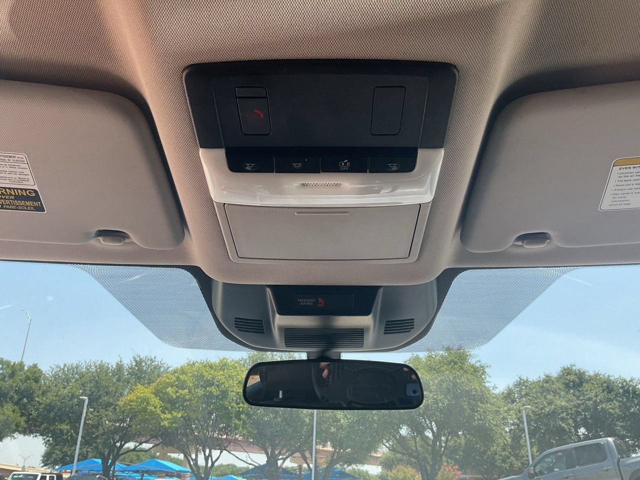 Used 2025 Nissan Rogue SV FWD image 14