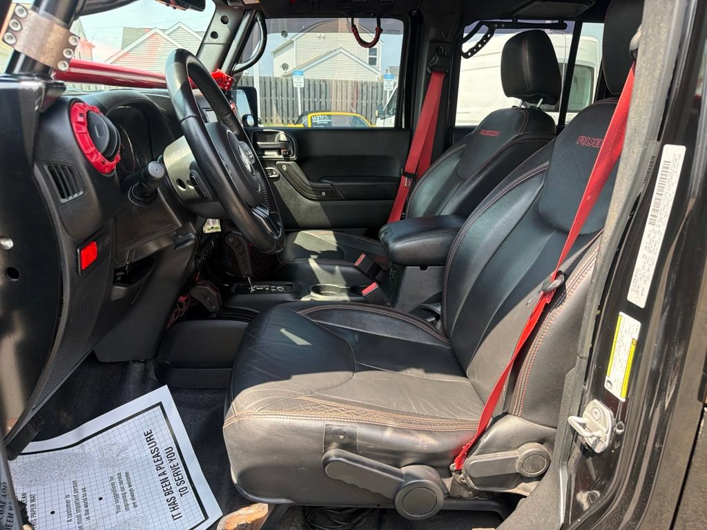 Used 2018 Jeep Wrangler Unlimited Rubicon AWD/4WD image 28