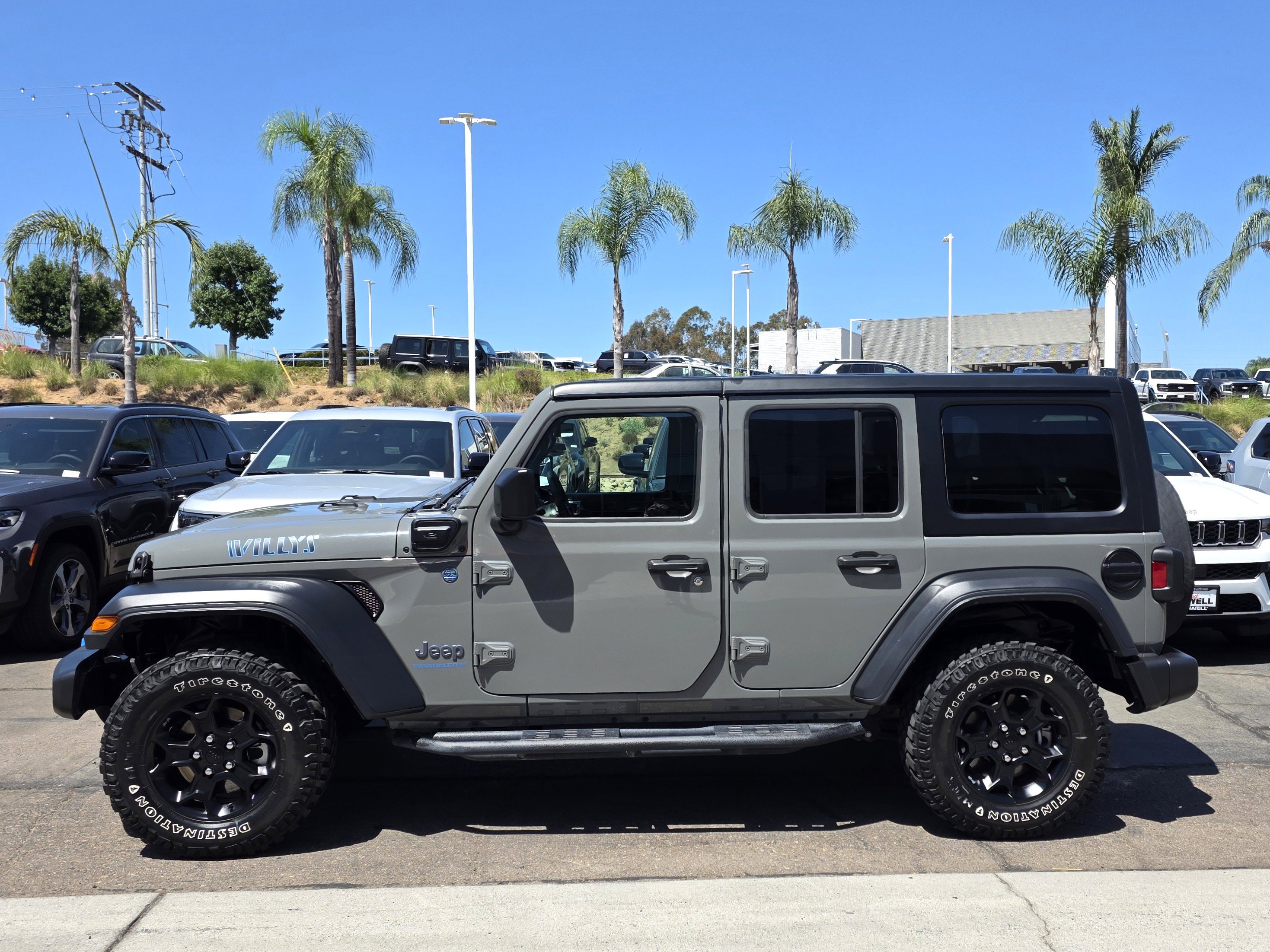 Certified 2023 Jeep Wrangler Unlimited w/ 8.4" Radio Group AWD/4WD image 2