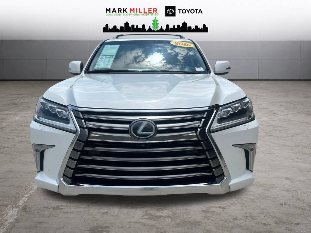 Used 2016 Lexus LX 570 4WD w/ Luxury Package image 9