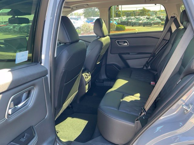 New 2026 Nissan Rogue Platinum AWD/4WD image 14