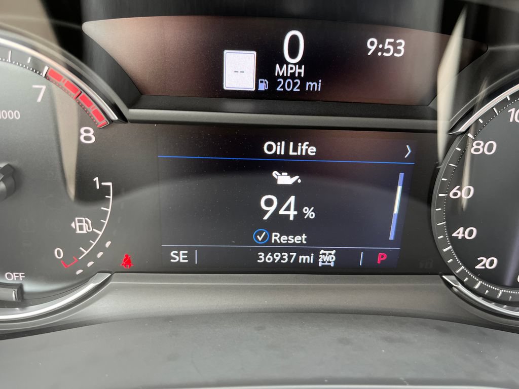 Used 2024 Cadillac XT5 Premium Luxury w/ LPO, Floor Liner Package AWD/4WD image 16