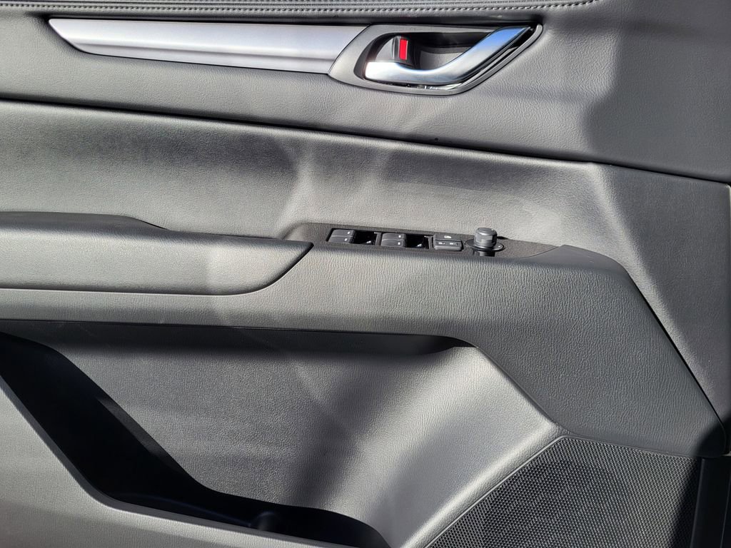 New 2025 MAZDA CX-5 AWD 2.5 S w/ Preferred Package image 4