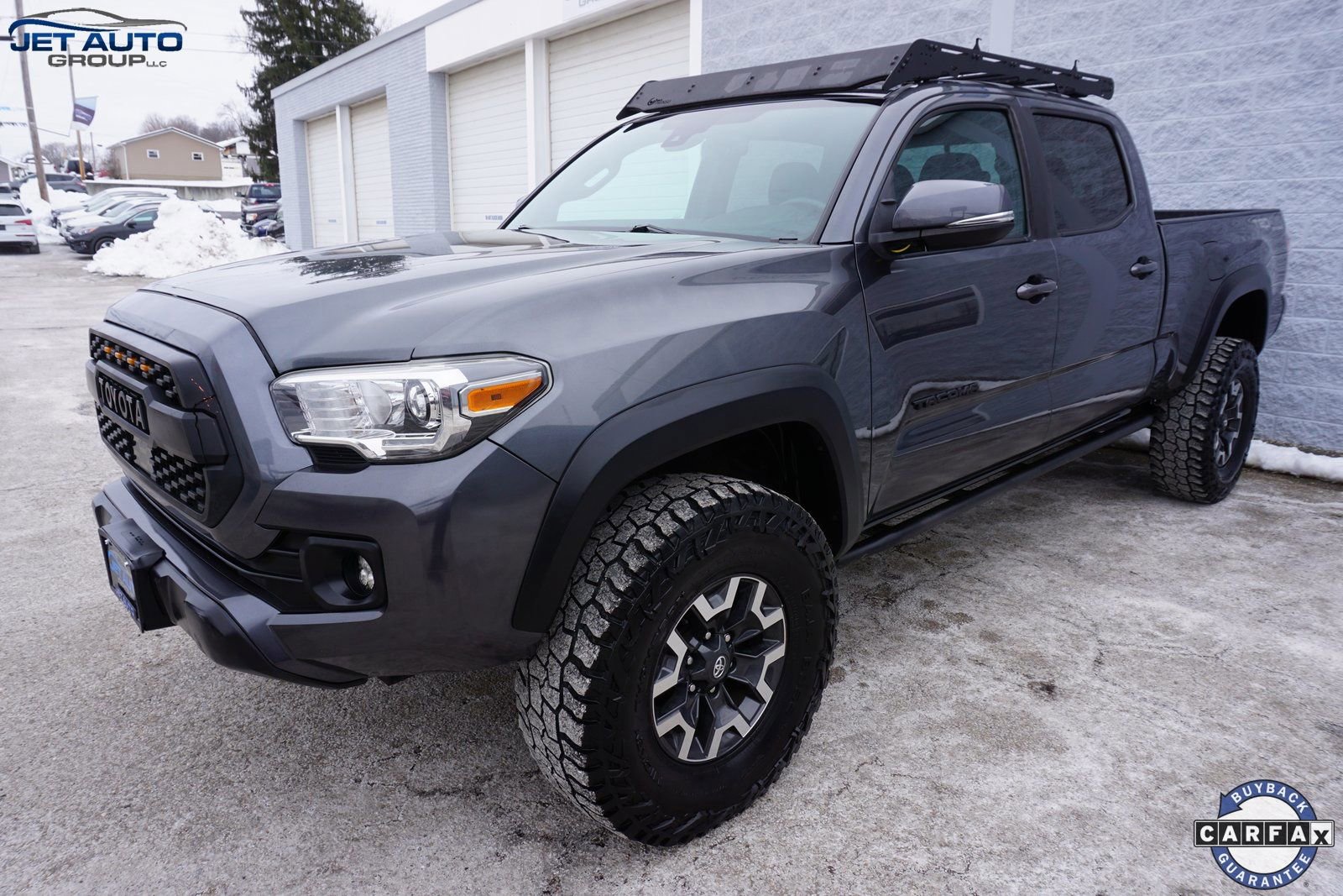 Used 2021 Toyota Tacoma TRD Off-Road w/ Technology Package image 3