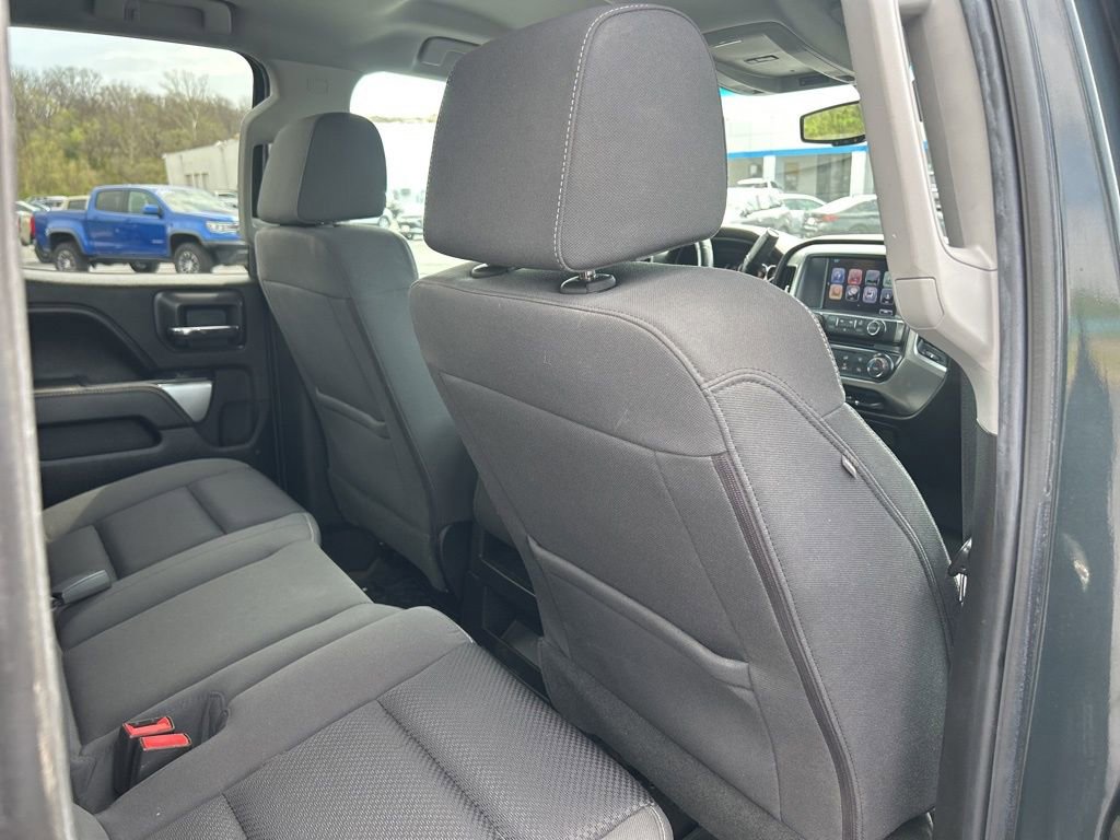 Used 2017 Chevrolet Silverado 1500 LT AWD/4WD image 38