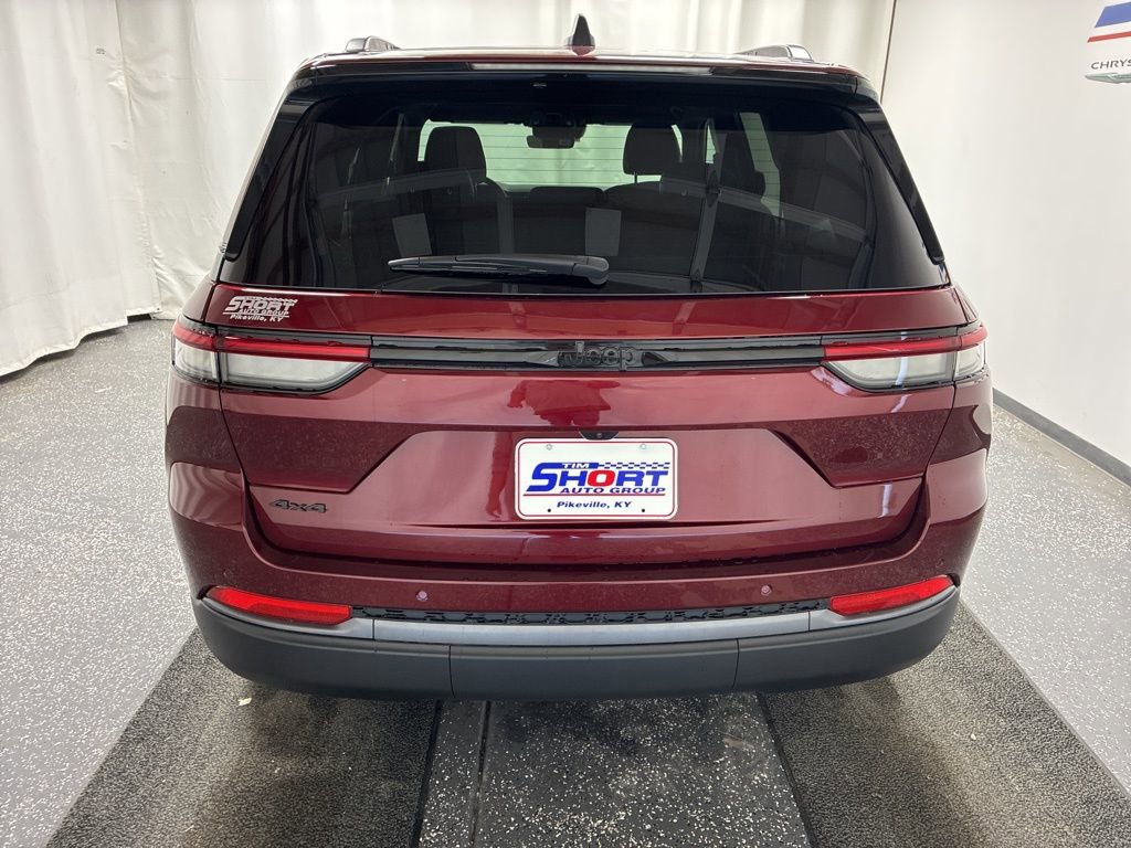 New 2026 Jeep Grand Cherokee Altitude AWD/4WD image 5