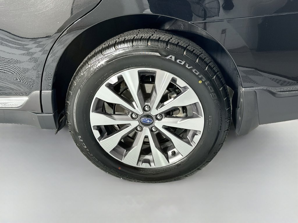 Used 2019 Subaru Outback 3.6R Touring AWD/4WD image 33