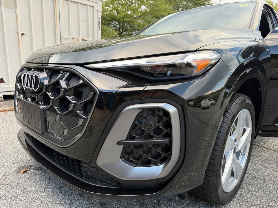 New 2025 Audi Q5 Premium Plus image 25