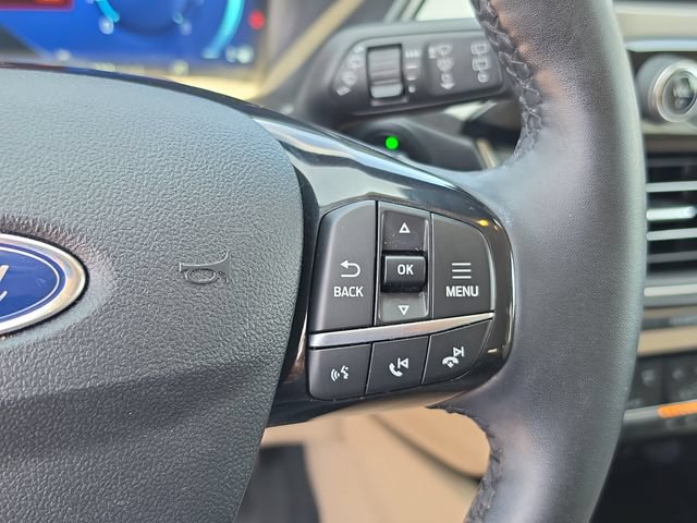 Used 2021 Ford Escape Titanium AWD/4WD image 22