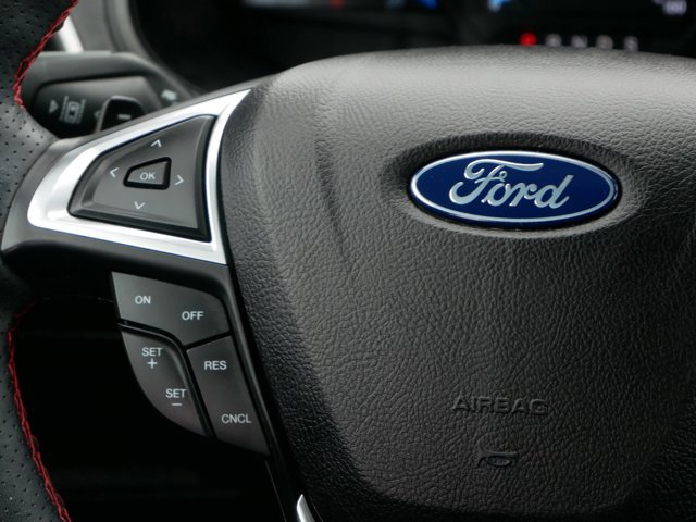 Certified 2023 Ford Edge ST-Line w/ Class II Trailer Tow Package AWD/4WD image 18