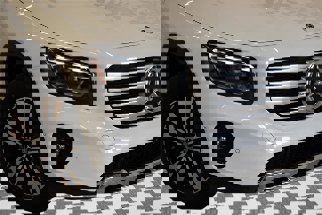 New 2025 Mercedes-Benz GLB 250 4MATIC image 15