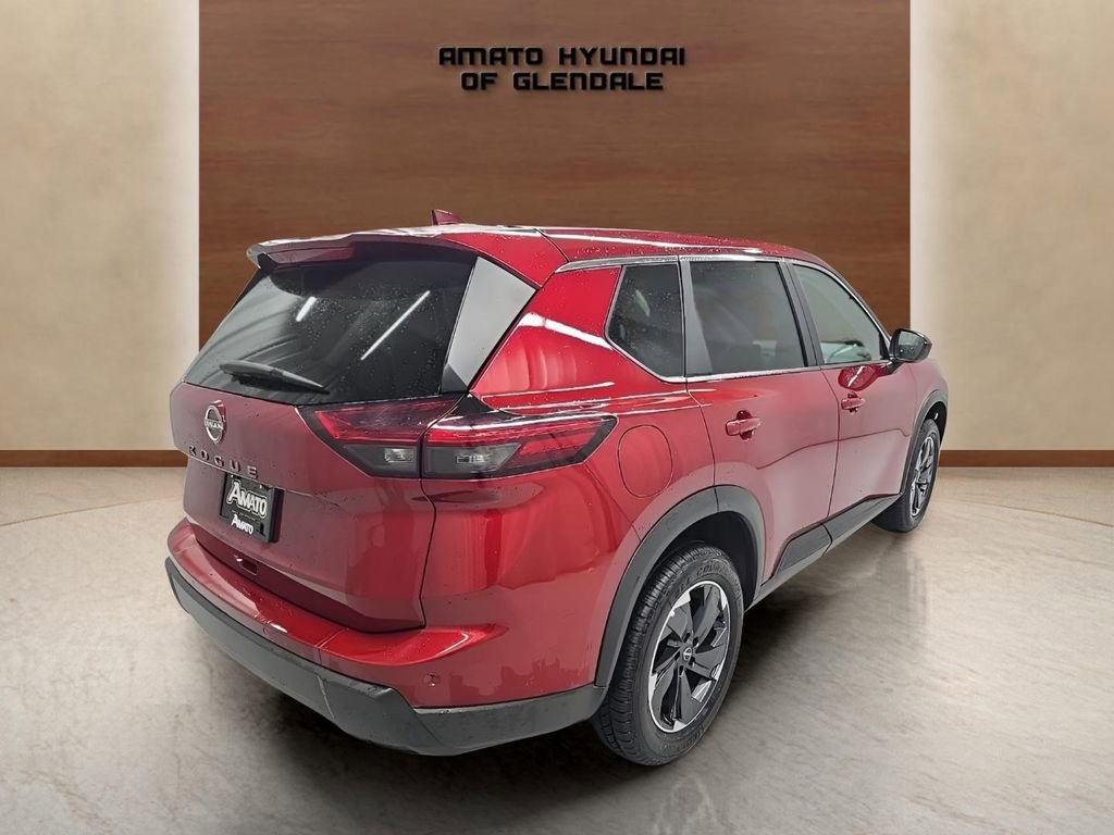 Used 2025 Nissan Rogue SV image 6