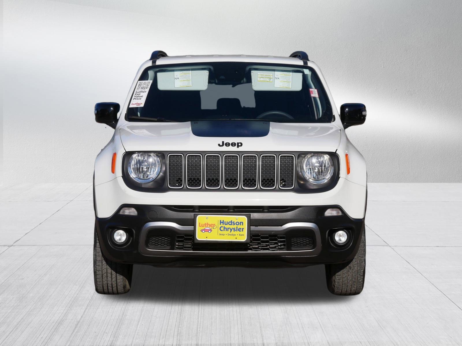 Used 2023 Jeep Renegade Latitude image 2