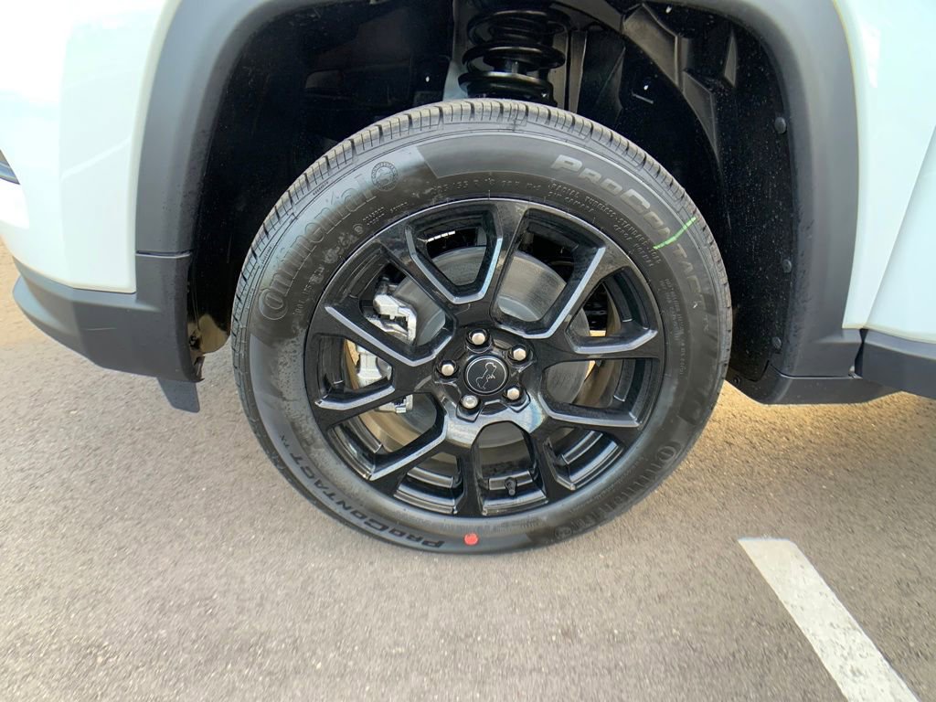 New 2026 Jeep Compass Latitude image 28