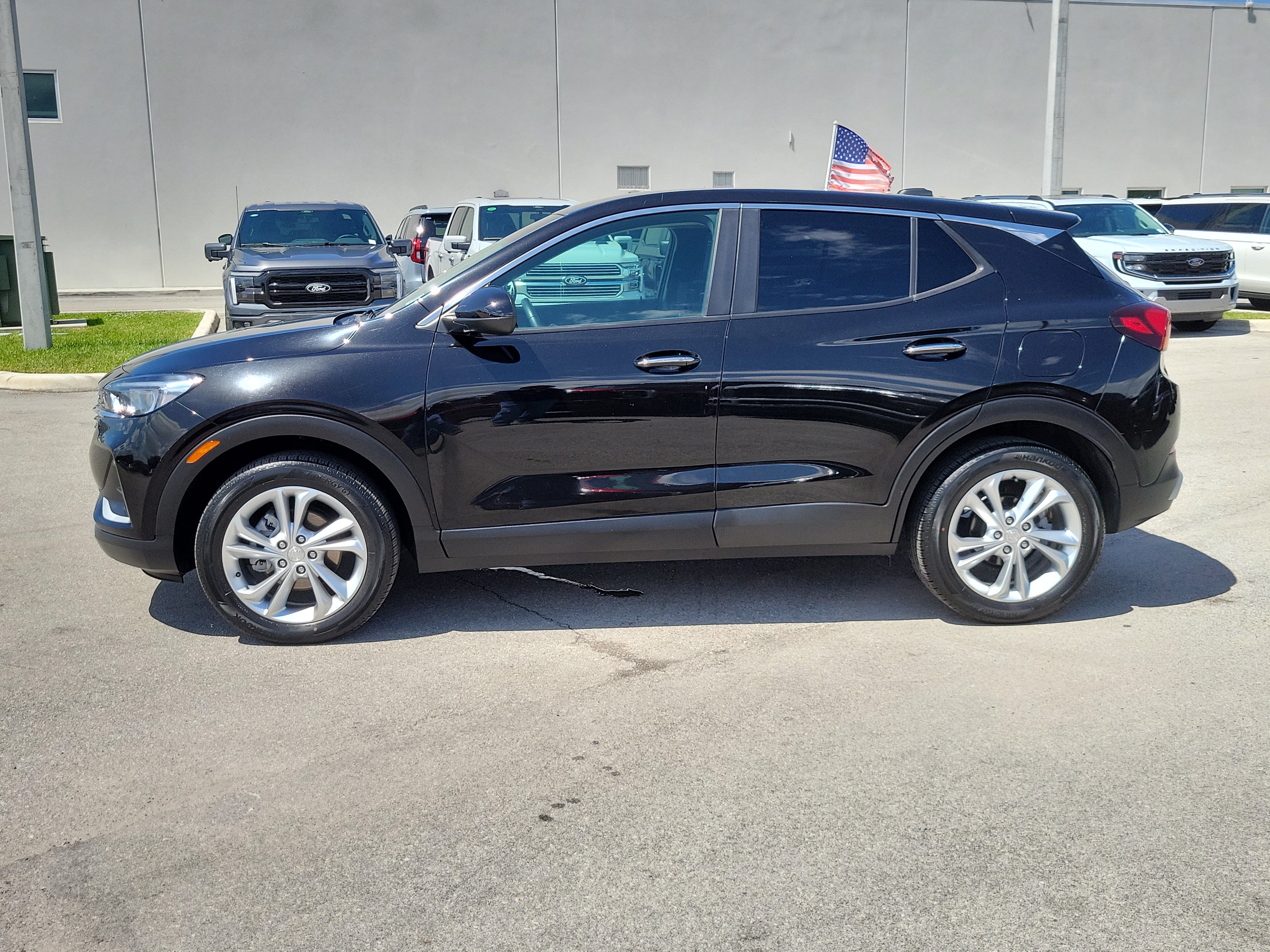 Used 2023 Buick Encore GX Preferred FWD image 8
