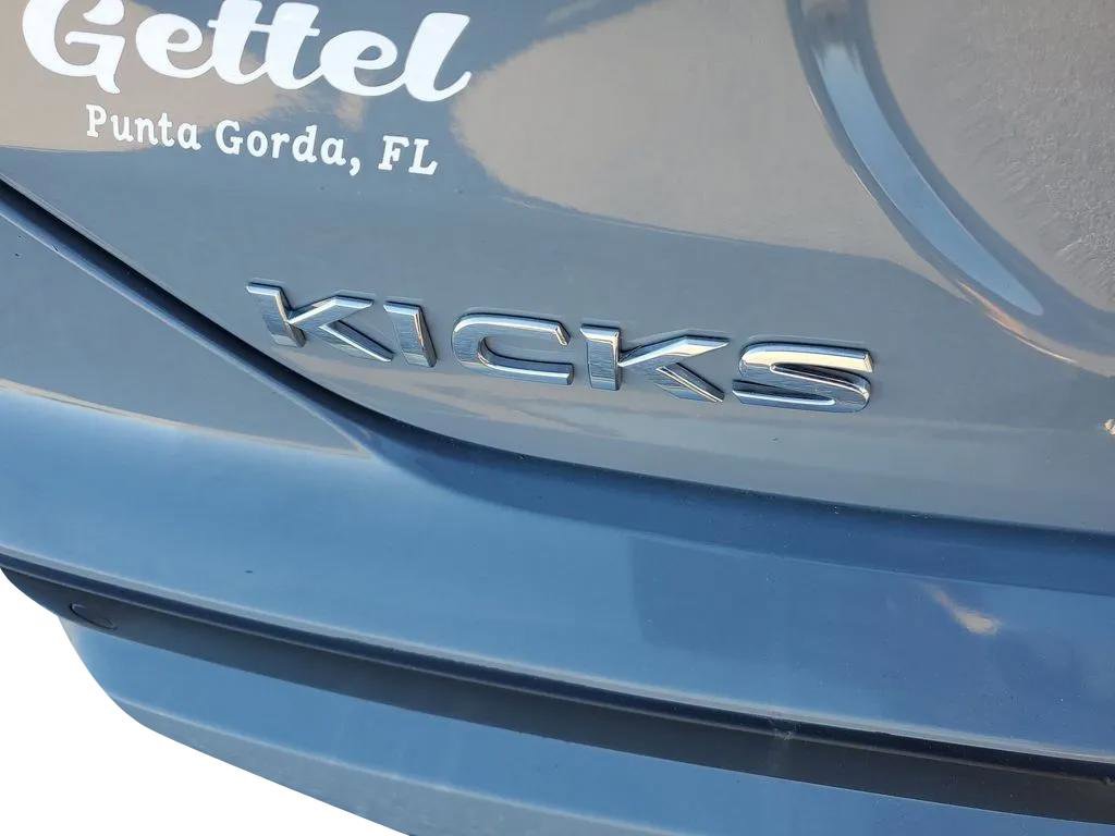 Used 2022 Nissan Kicks SV image 38