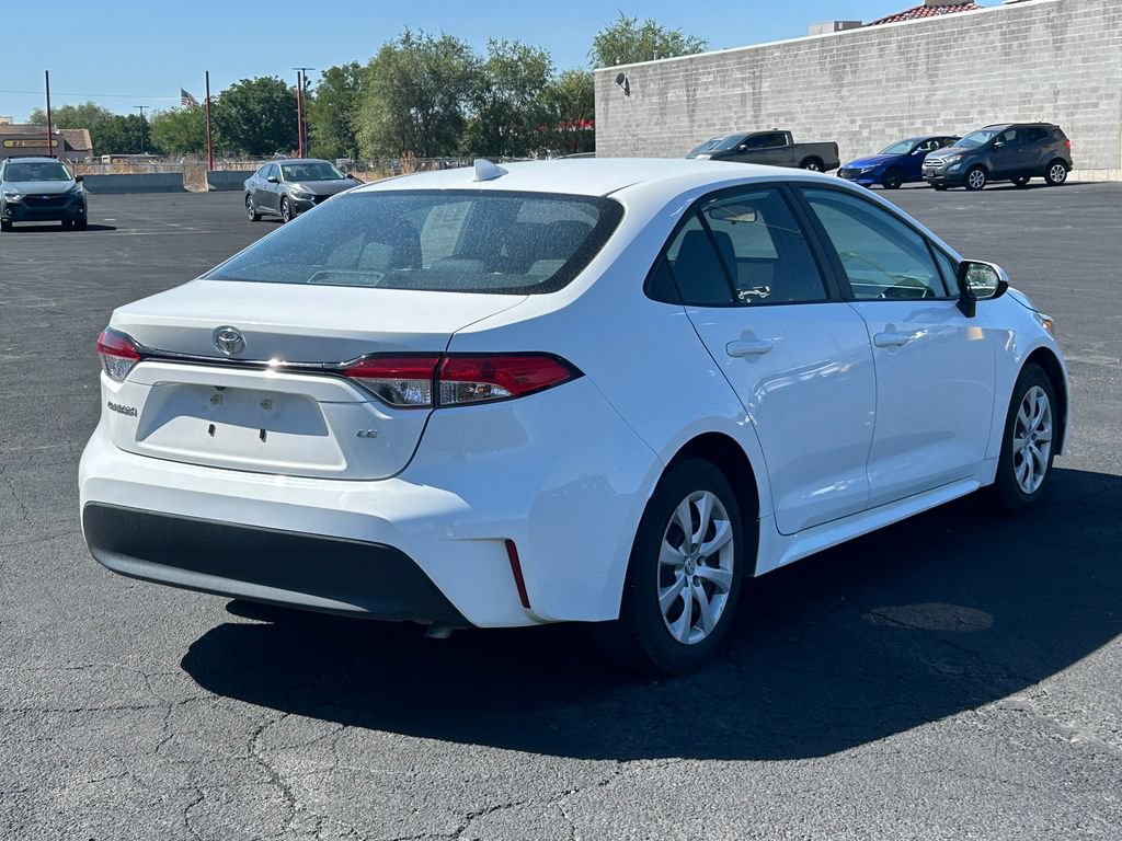 Used 2024 Toyota Corolla LE FWD image 3