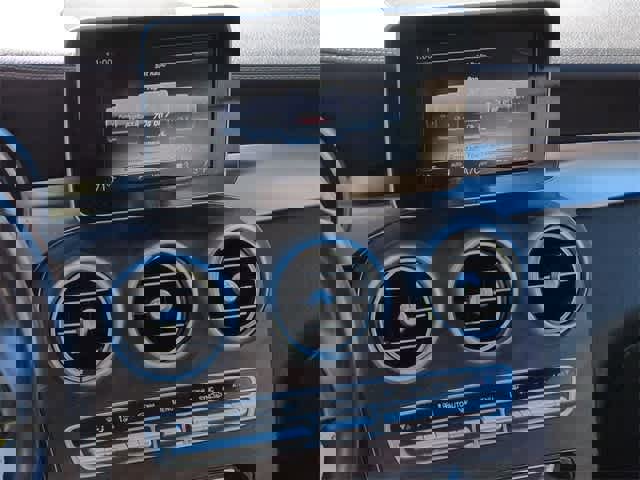 Used 2018 Mercedes-Benz GLC 300 4MATIC image 28