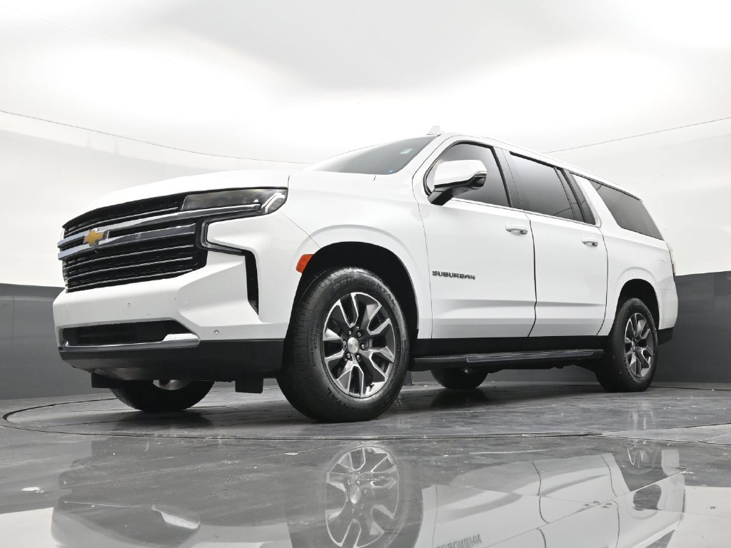 Used 2023 Chevrolet Suburban LT w/ LT Signature Package RWD image 20