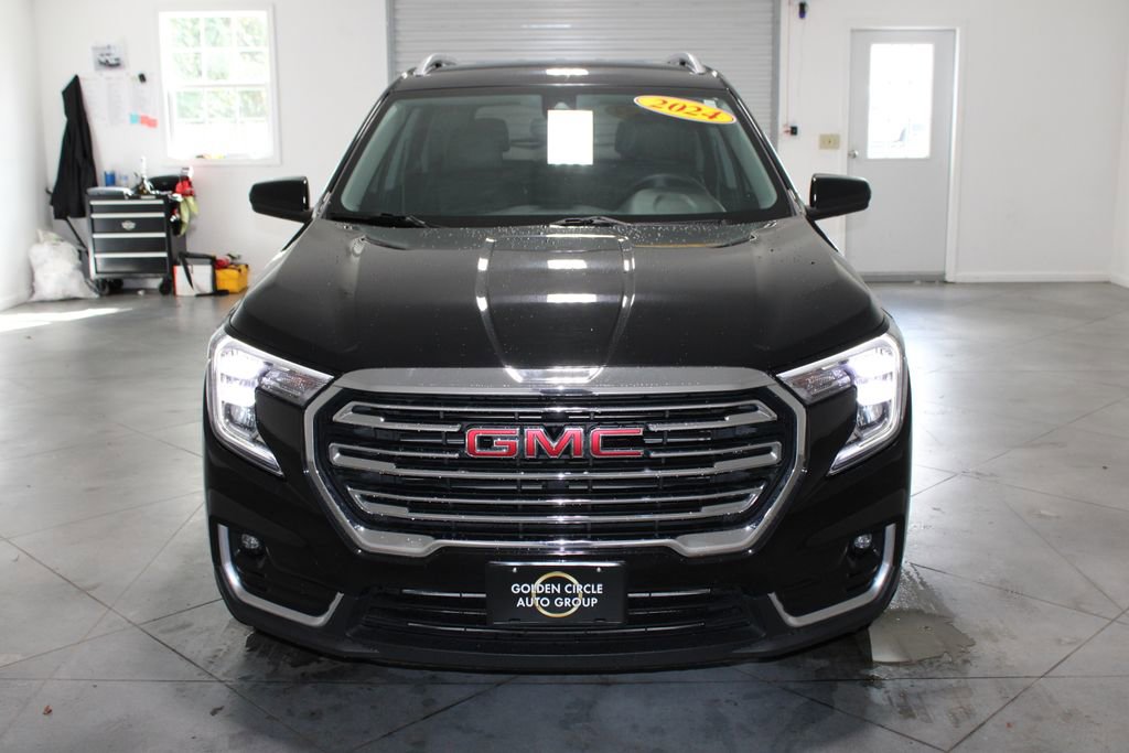 Used 2024 GMC Terrain SLT image 58