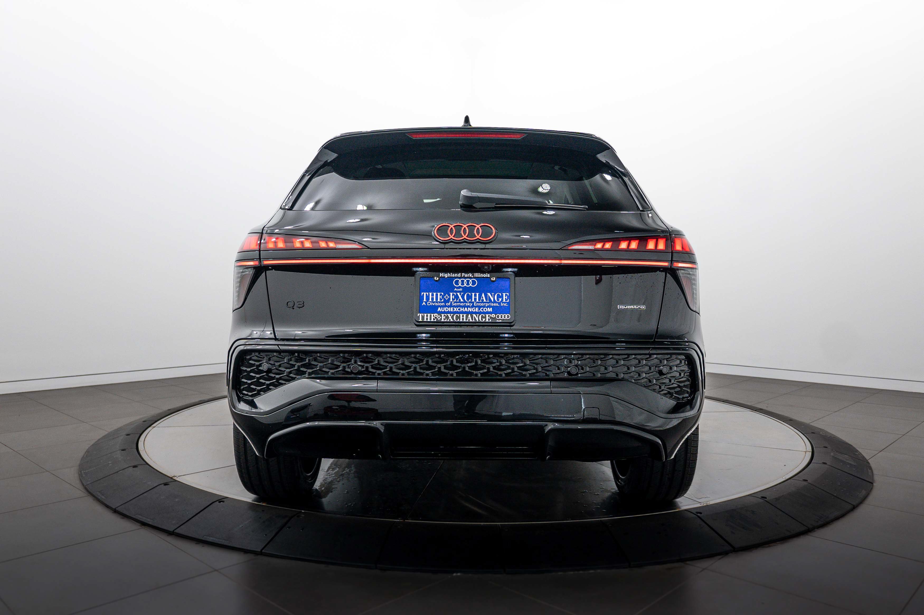New 2026 Audi Q3 quattro 2.0T AWD/4WD image 20