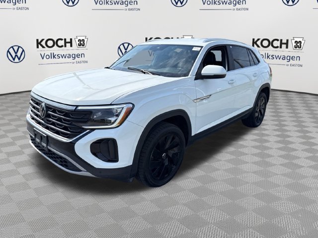 Used 2024 Volkswagen Atlas Cross Sport SE AWD/4WD image 3