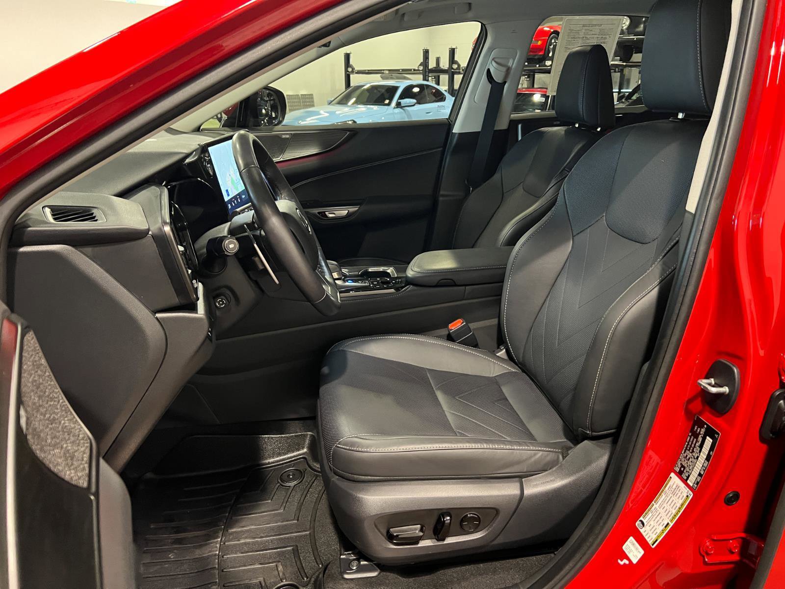 Used 2025 Lexus NX 300h NX 350h Luxury image 9