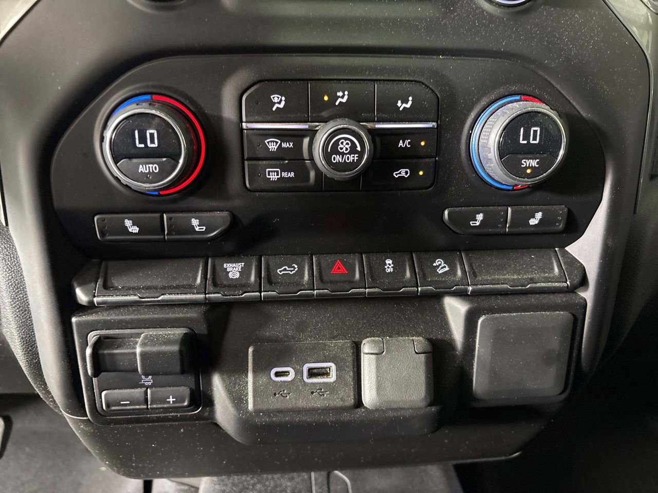 Used 2023 Chevrolet Silverado 2500 LT w/ Convenience Package AWD/4WD image 15