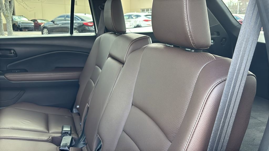 Used 2024 Honda Passport EX-L image 31