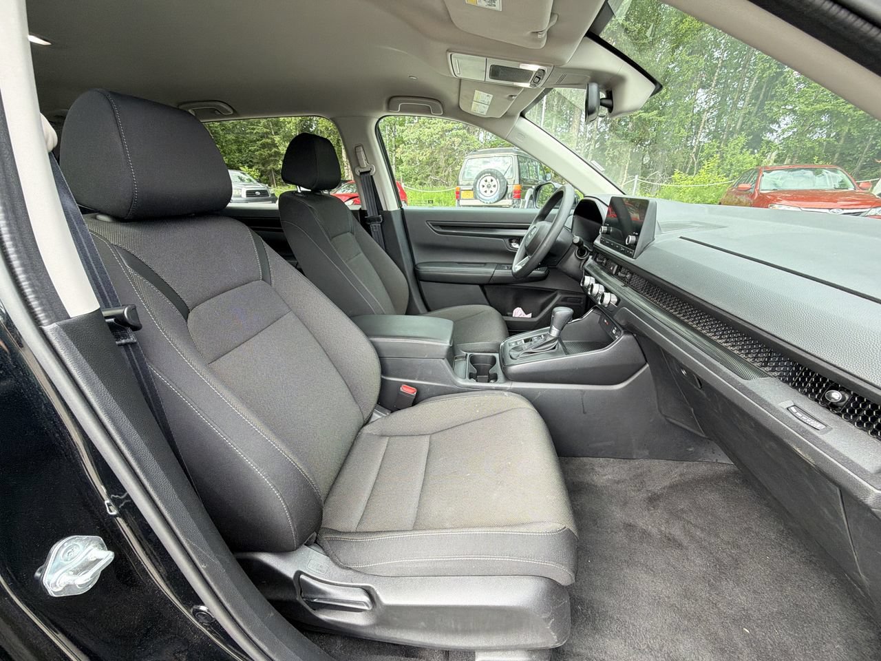 Used 2025 Honda CR-V LX image 19