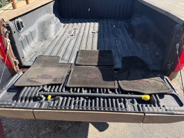 Used 2012 Ford F350 King Ranch w/ King Ranch w/Chrome Pkg image 33