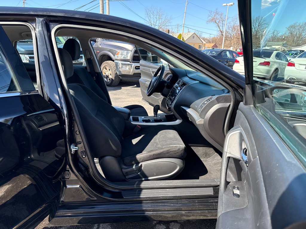Used 2015 Nissan Altima 2.5 S w/ Special Edition Package image 11