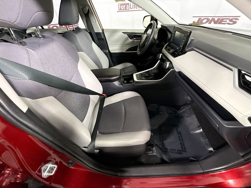 Certified 2021 Toyota RAV4 XLE w/ Convenience Package image 32