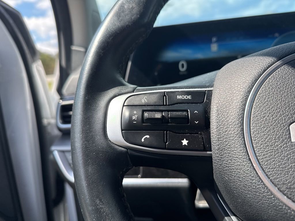 Used 2024 Kia Sportage SX image 9