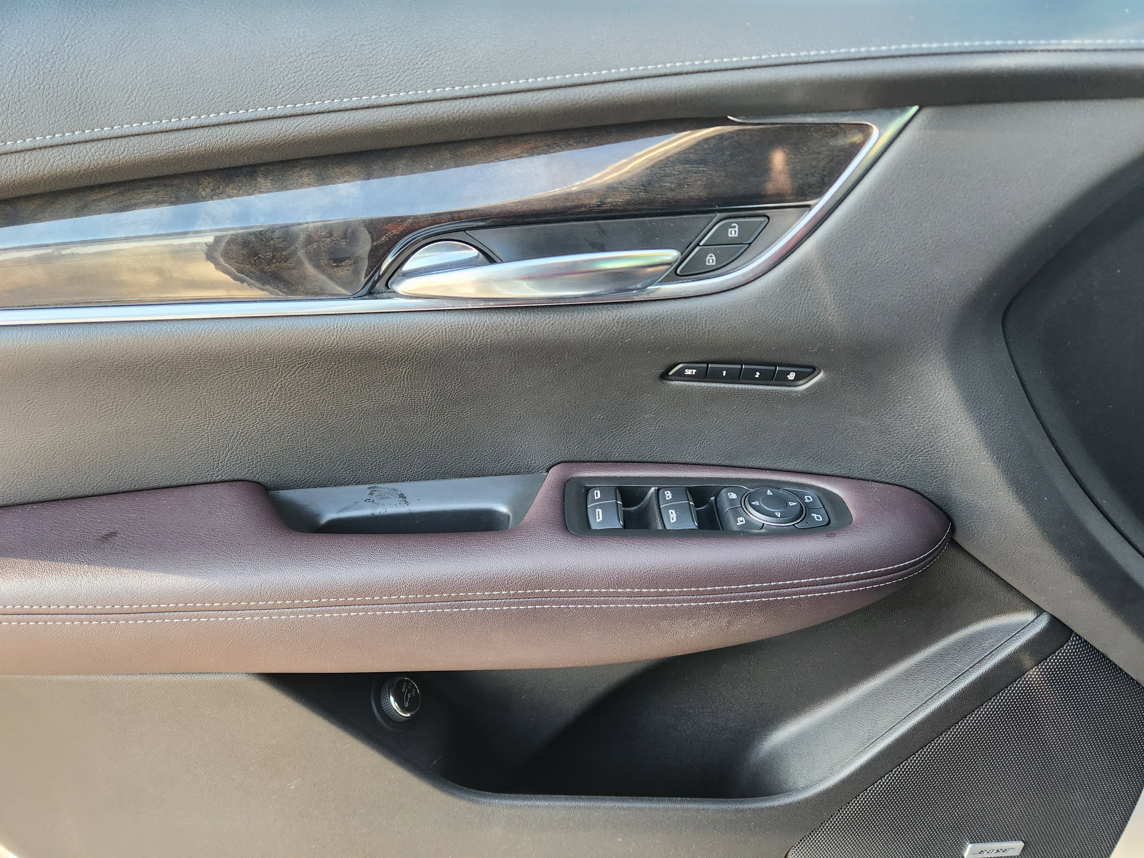 Used 2020 Cadillac XT6 Premium Luxury image 29