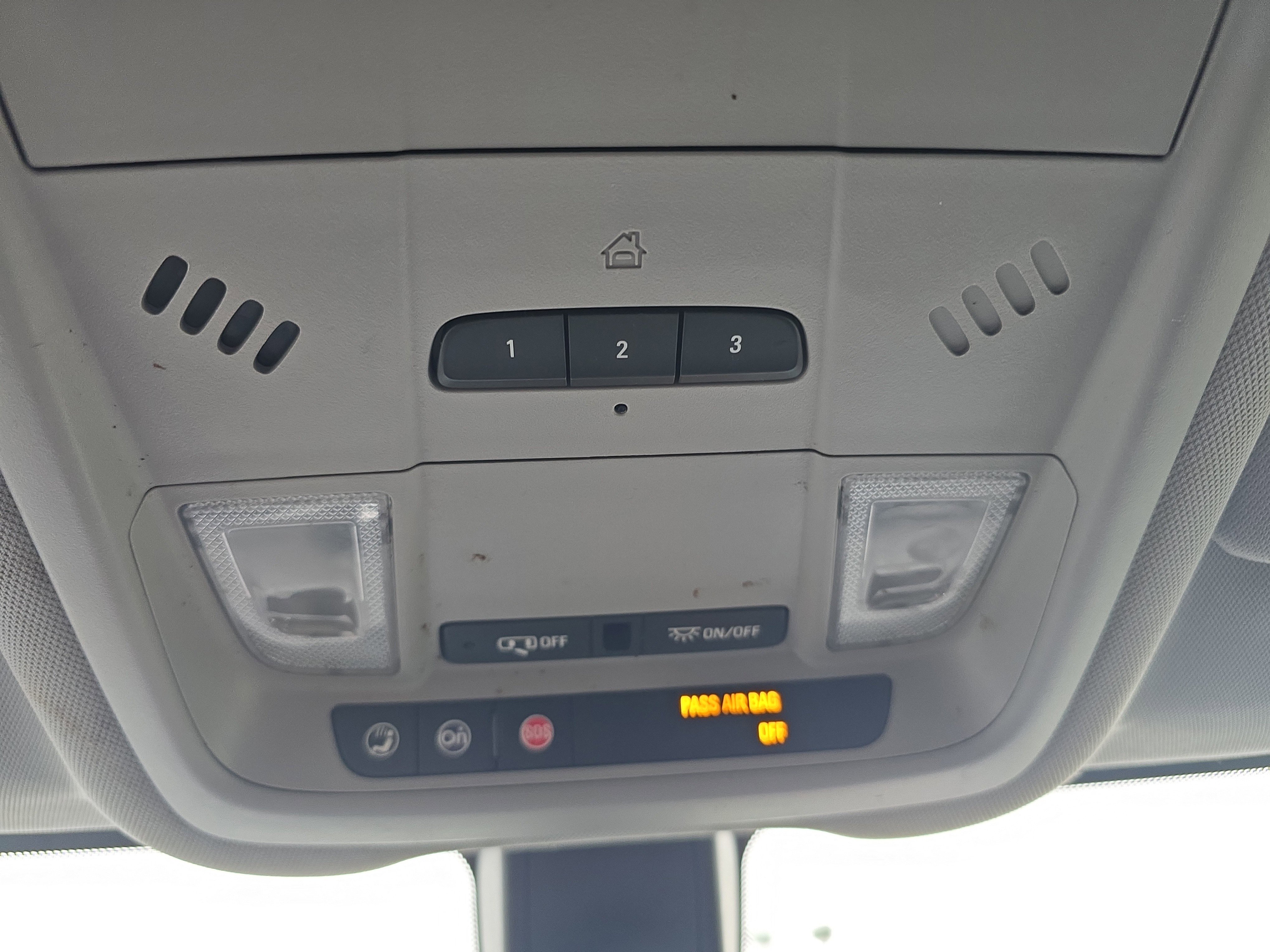 Used 2019 Chevrolet Equinox LT image 32