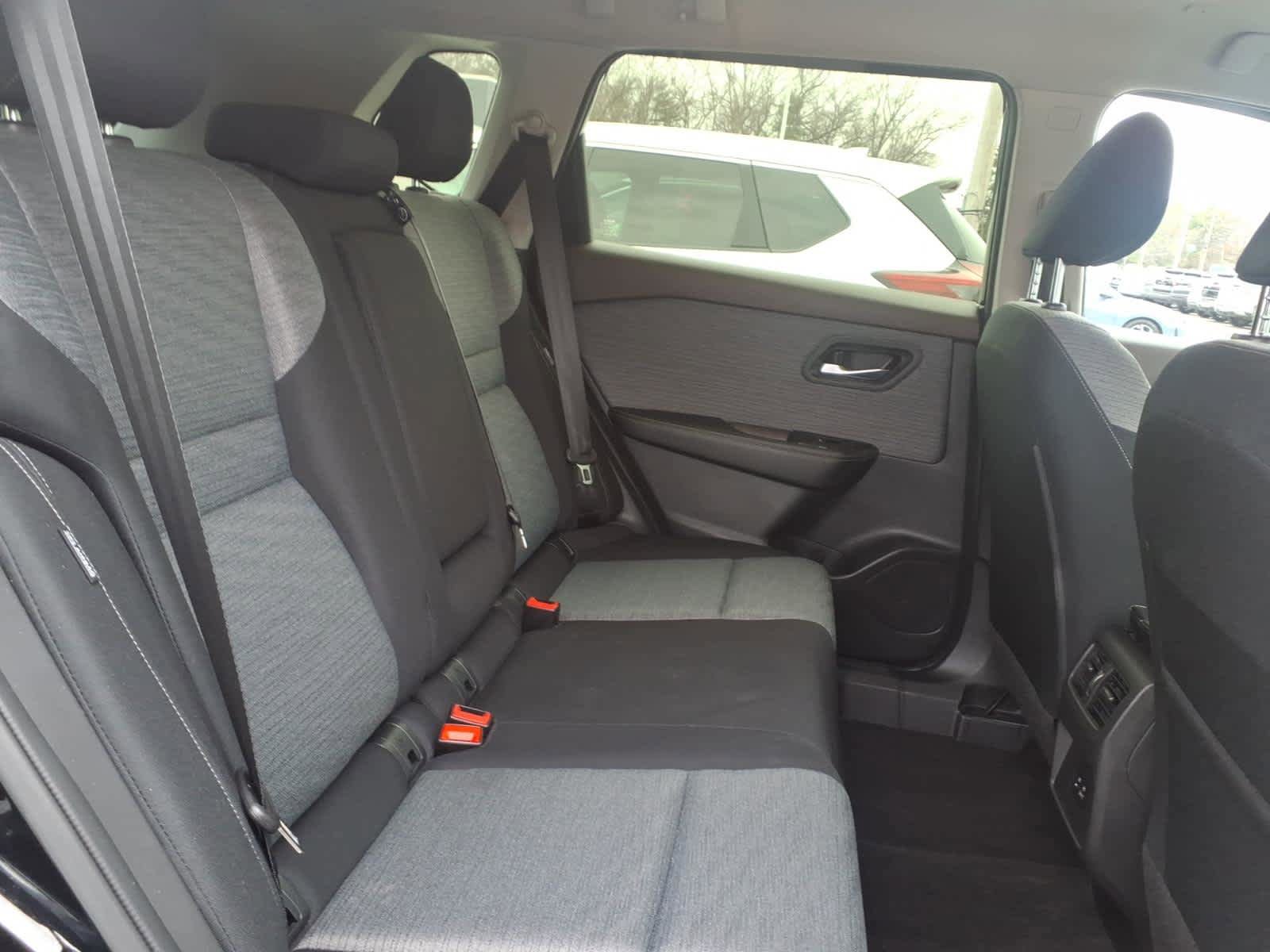 Certified 2023 Nissan Rogue SV AWD/4WD image 22