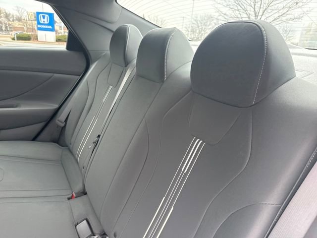 Certified 2023 Hyundai Elantra SEL w/ Convenience Package image 18