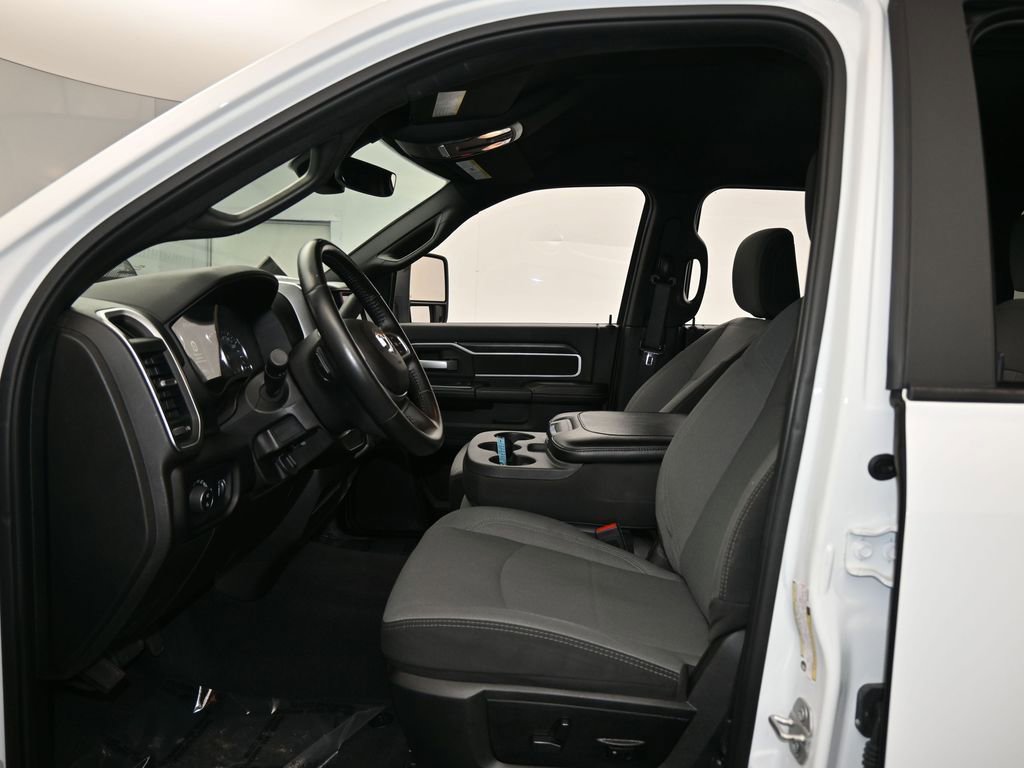 Used 2024 RAM 2500 Big Horn AWD/4WD image 13