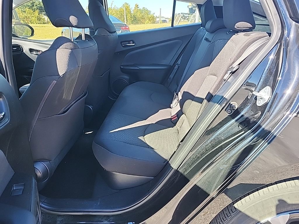 Used 2020 Toyota Prius LE image 17