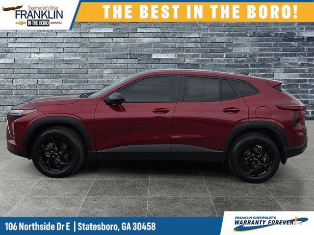Used 2025 Chevrolet Trax RS w/ Driver Confidence Package FWD image 2