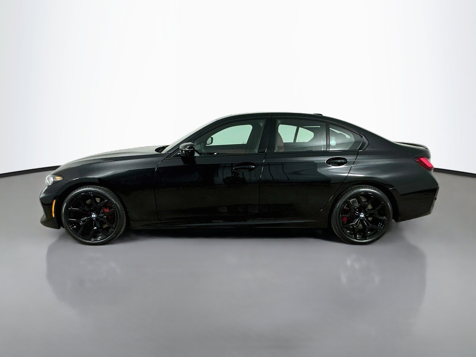 New 2026 BMW 330i xDrive Sedan w/ M Sport Package AWD/4WD image 8